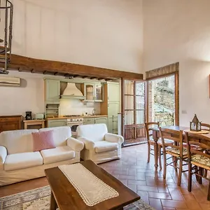 Farm stay La Ferrozzola, Castellina in Chianti
